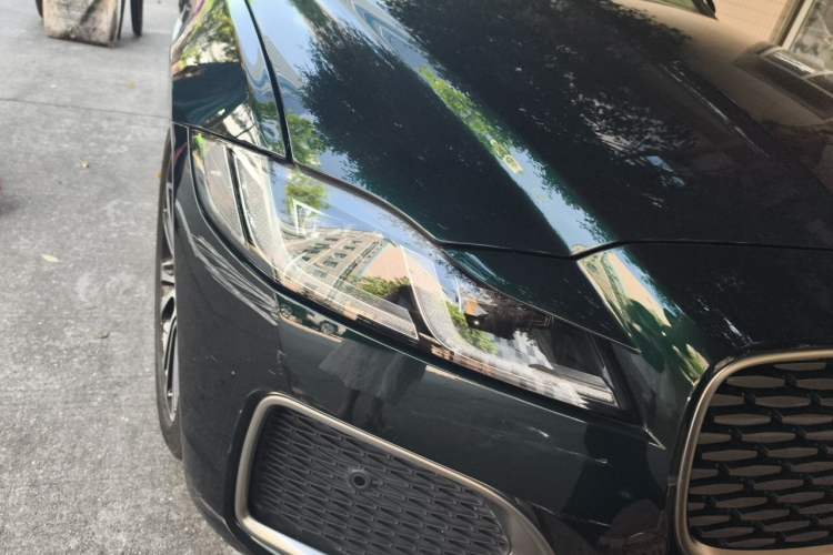 Used Jaguar XFL 2024 2.0T P250 Two-Wheel Drive Prestige Luxury Edition Right Front Headlight