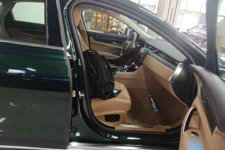 Used Jaguar XFL 2024 2.0T P250 Two-Wheel Drive Prestige Luxury Edition Right Front Seat