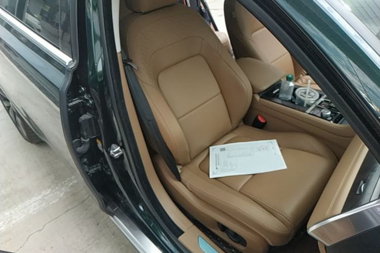Used Jaguar XFL 2024 2.0T P250 Two-Wheel Drive Prestige Luxury Edition Right Front Seat