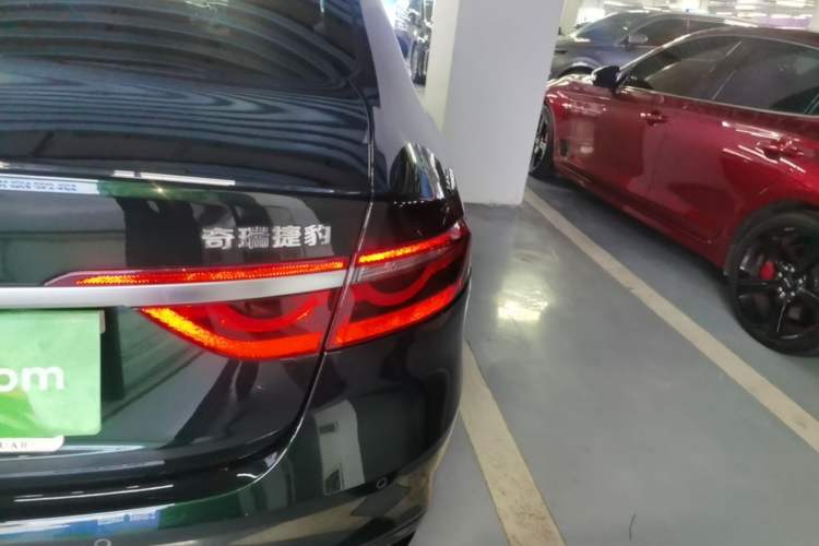 Used Jaguar XFL 2024 2.0T P250 Two-Wheel Drive Prestige Luxury Edition Right Rear Taillight
