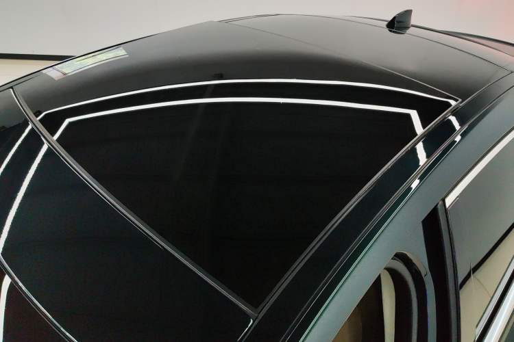 Used Jaguar XFL 2024 2.0T P250 Two-Wheel Drive Prestige Luxury Edition Roof