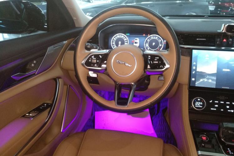 Used Jaguar XFL 2024 2.0T P250 Two-Wheel Drive Prestige Luxury Edition Steering Wheel