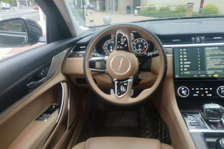 Used Jaguar XFL 2024 2.0T P250 Two-Wheel Drive Prestige Luxury Edition Steering Wheel
