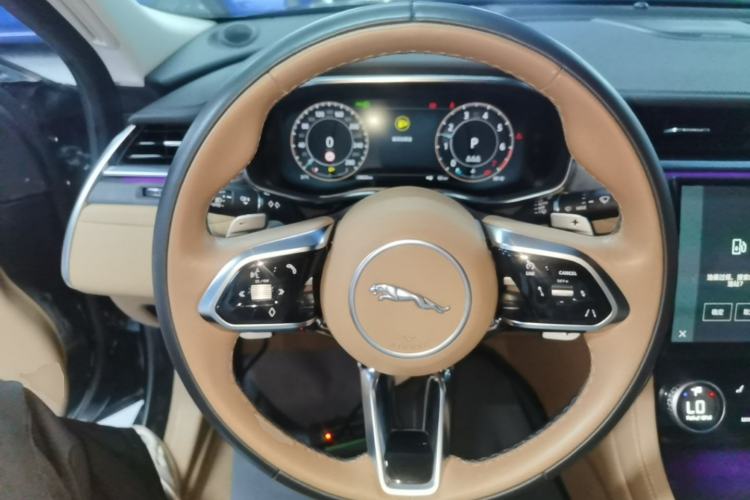 Used Jaguar XFL 2024 2.0T P250 Two-Wheel Drive Prestige Luxury Edition Steering Wheel