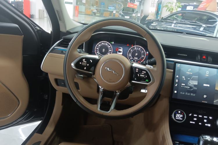 Used Jaguar XFL 2024 2.0T P250 Two-Wheel Drive Prestige Luxury Edition Steering Wheel