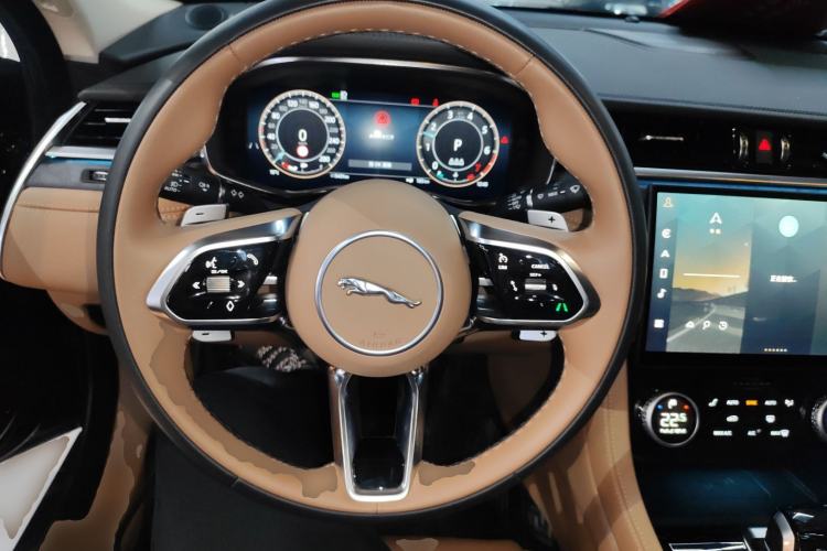 Used Jaguar XFL 2024 2.0T P250 Two-Wheel Drive Prestige Luxury Edition Steering Wheel
