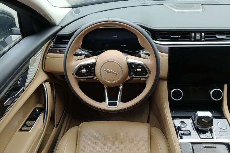 Used Jaguar XFL 2024 2.0T P250 Two-Wheel Drive Prestige Luxury Edition Steering Wheel