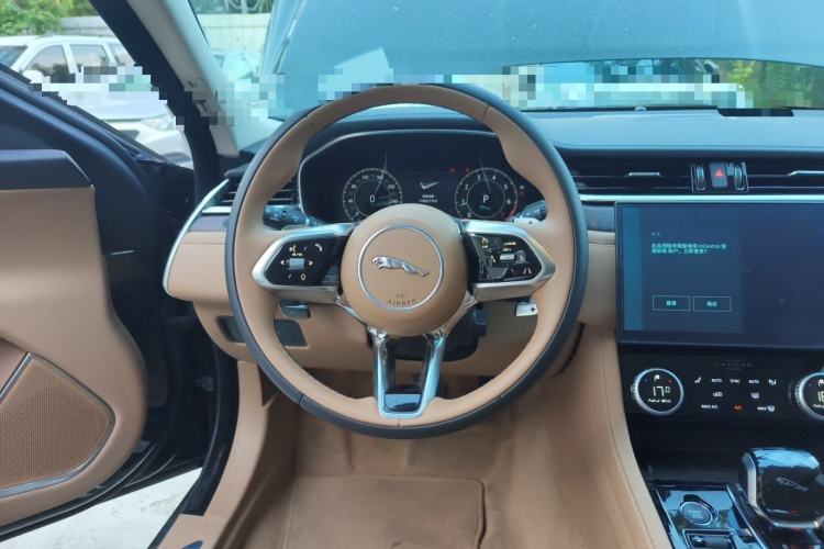 Used Jaguar XFL 2024 2.0T P250 Two-Wheel Drive Prestige Luxury Edition Steering Wheel