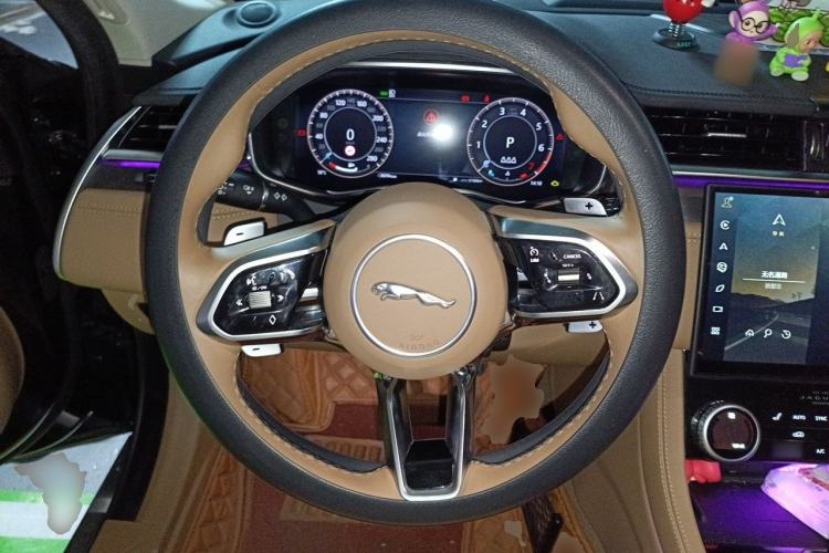 Used Jaguar XFL 2024 2.0T P250 Two-Wheel Drive Prestige Luxury Edition Steering Wheel