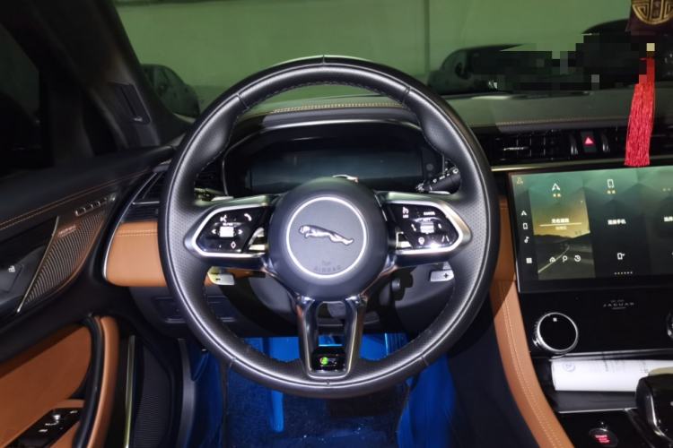 Used Jaguar XFL 2024 2.0T P300 Four-Wheel Drive Flagship Sport Gold Edition Steering Wheel