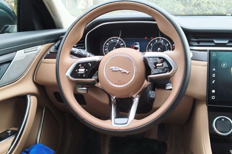 Used Jaguar XFL 2024 2.0T P250 Two-Wheel Drive Prestige Luxury Edition Steering Wheel