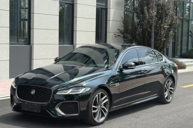 Jaguar XFL 2024 2.0T P300 Four-Wheel Drive Flagship Sport Gold Edition usado