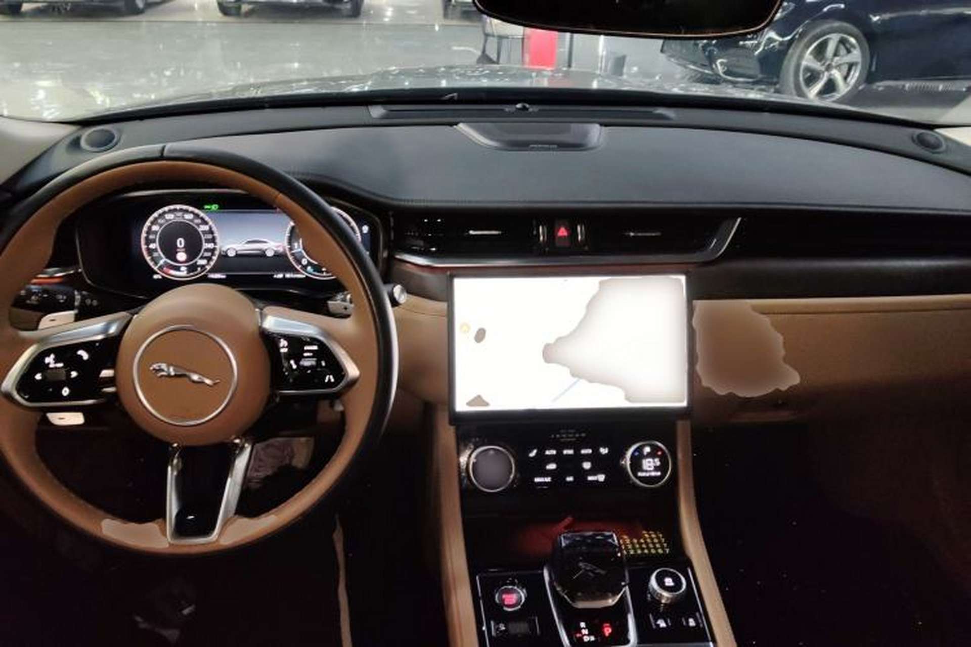 Used Jaguar XFL 2024 2.0T P250 Two-Wheel Drive Prestige Luxury Edition Center Console