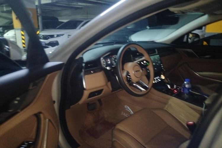 Used Jaguar XFL 2024 2.0T P250 Two-Wheel Drive Prestige Luxury Edition Driver Seat