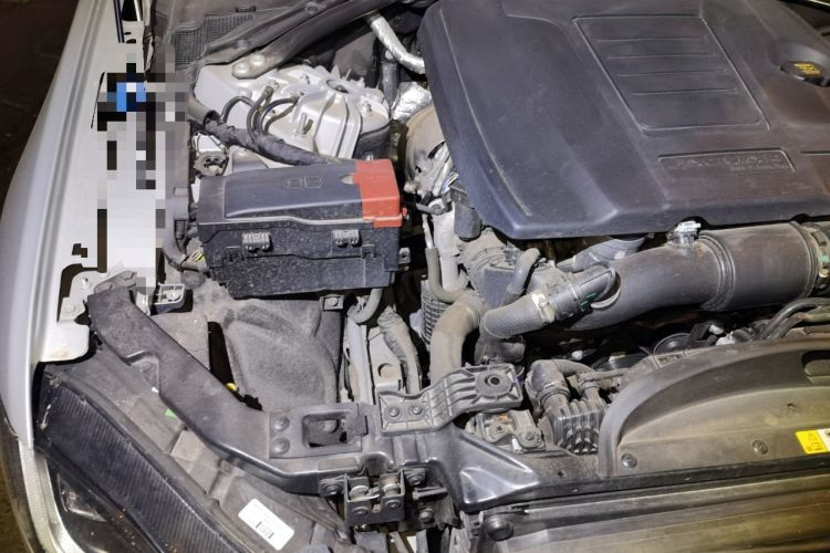 Used Jaguar XFL 2024 2.0T P250 Two-Wheel Drive Prestige Luxury Edition Engine Bay Right