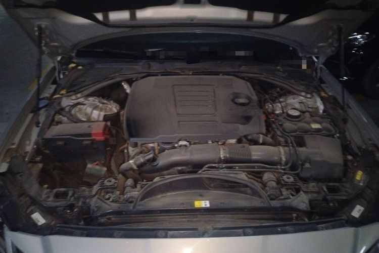 Used Jaguar XFL 2024 2.0T P250 Two-Wheel Drive Prestige Luxury Edition Engine Bay