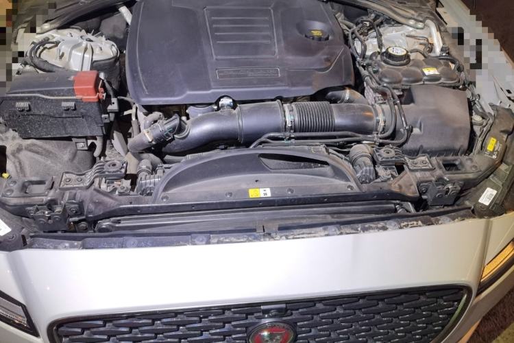 Used Jaguar XFL 2024 2.0T P250 Two-Wheel Drive Prestige Luxury Edition Engine Bay