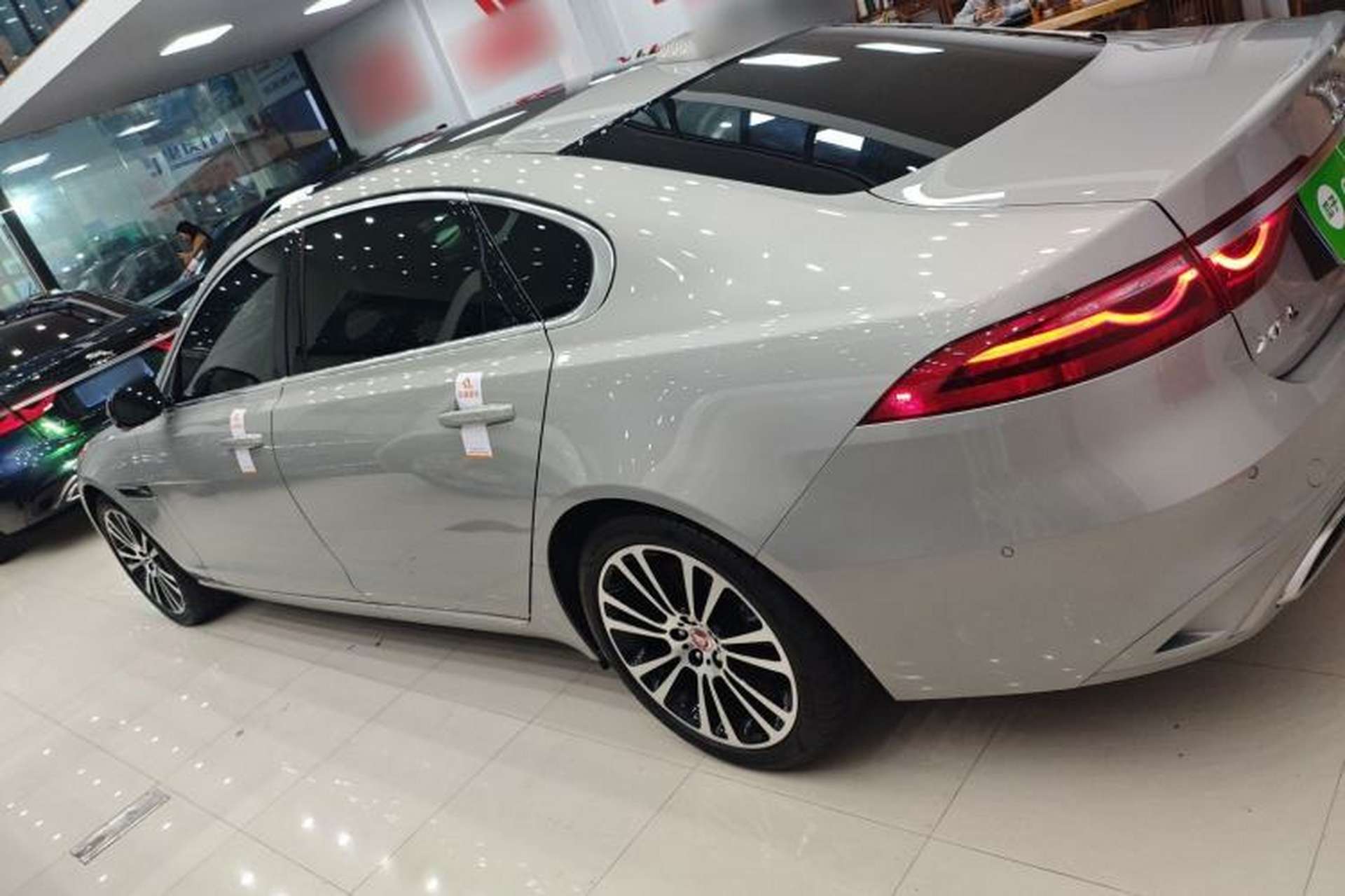 Used Jaguar XFL 2024 2.0T P250 Two-Wheel Drive Prestige Luxury Edition Exterior 3