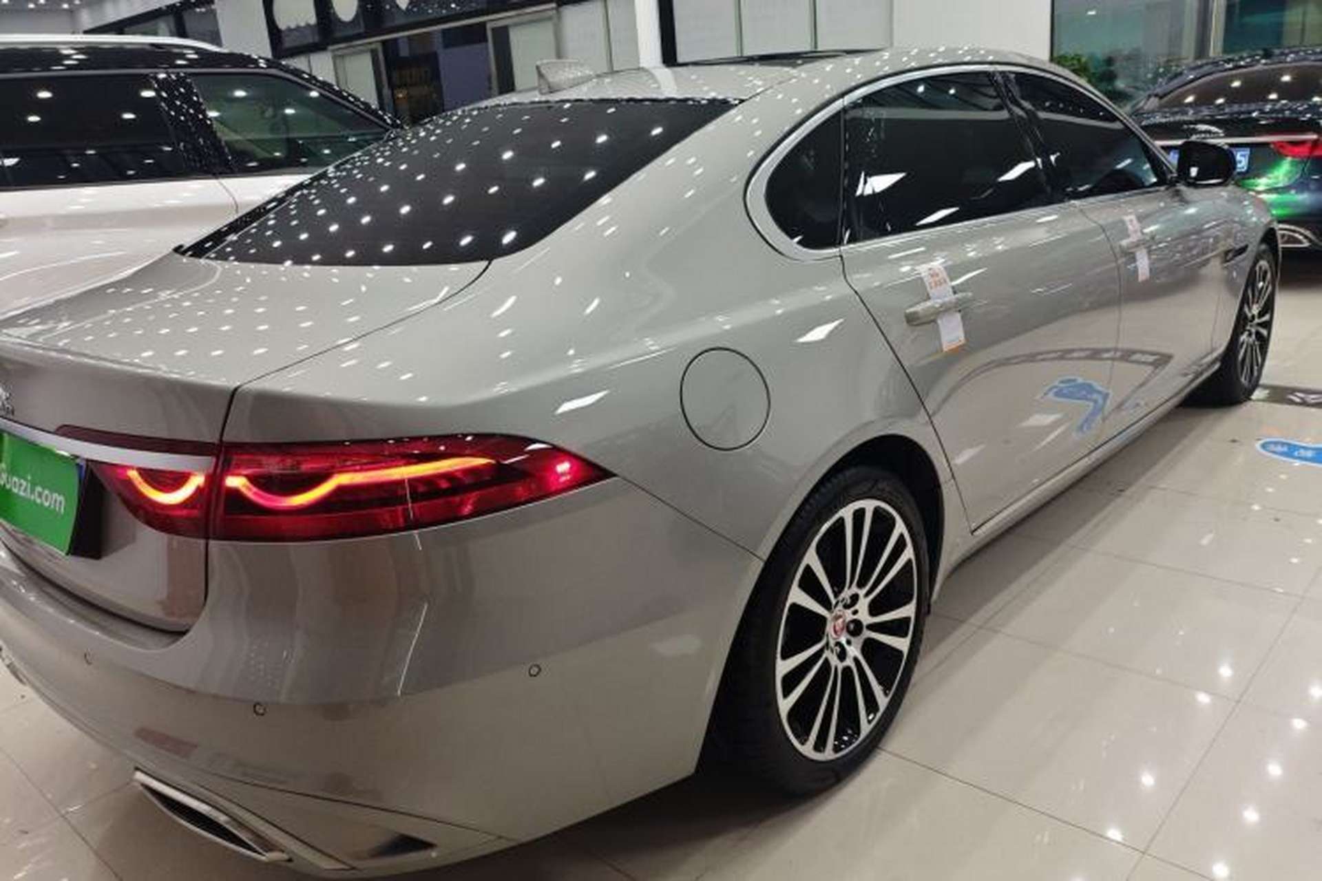 Used Jaguar XFL 2024 2.0T P250 Two-Wheel Drive Prestige Luxury Edition Exterior 5