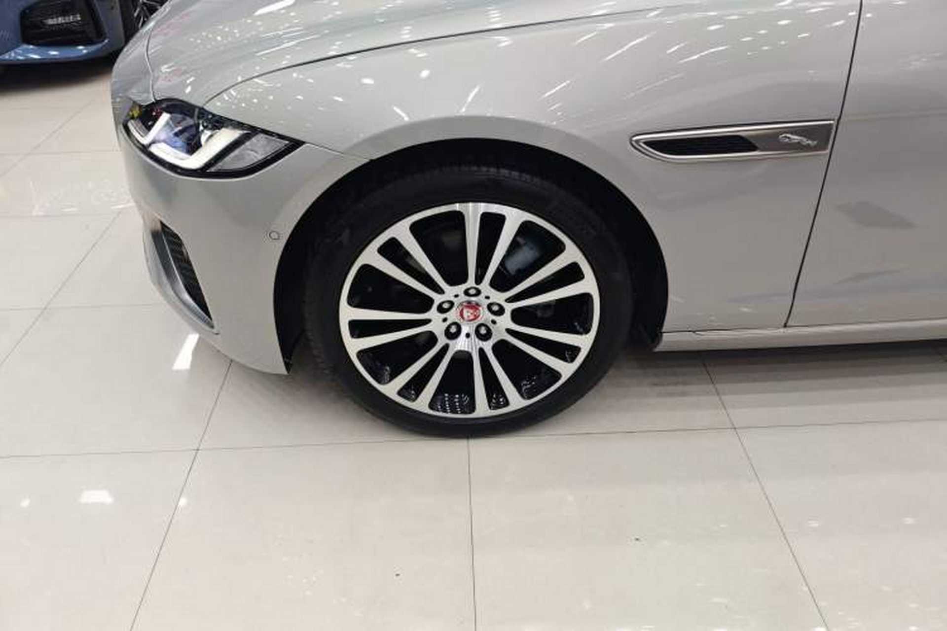 Used Jaguar XFL 2024 2.0T P250 Two-Wheel Drive Prestige Luxury Edition Exterior 7
