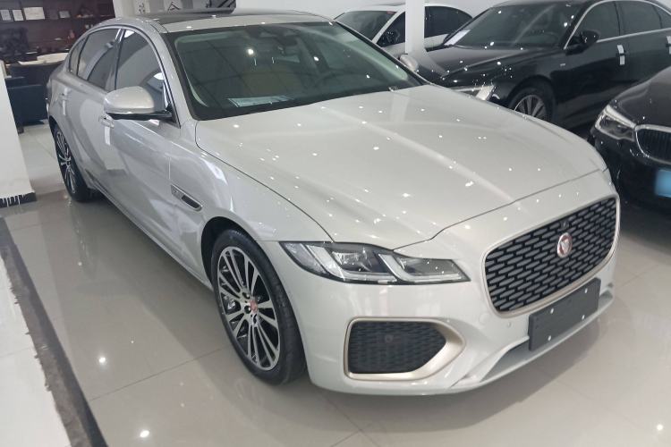 Used Jaguar XFL 2024 2.0T P250 Two-Wheel Drive Prestige Luxury Edition Front Right 45 Deg