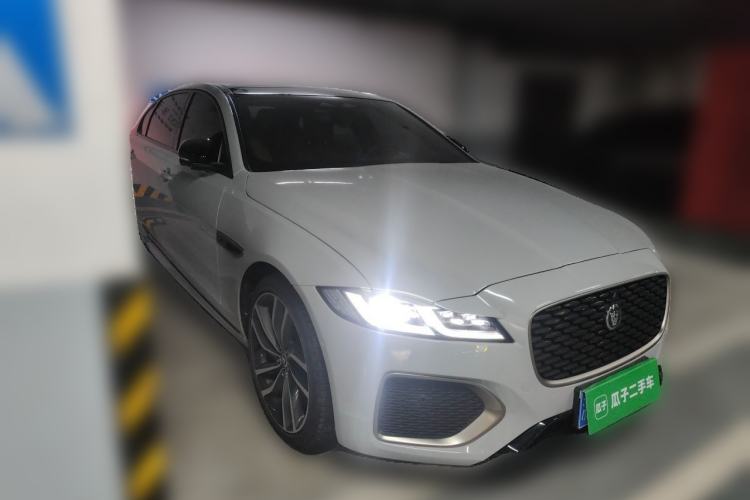 Used Jaguar XFL 2024 2.0T P300 Four-Wheel Drive Flagship Sport Gold Edition Front Right 45 Deg