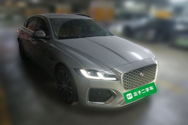 Used Jaguar XFL 2024 2.0T P250 Two-Wheel Drive Prestige Luxury Edition Front Right 45 Deg