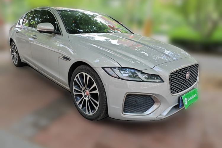 Used Jaguar XFL 2024 2.0T P250 Two-Wheel Drive Prestige Luxury Edition Front Right 45 Deg