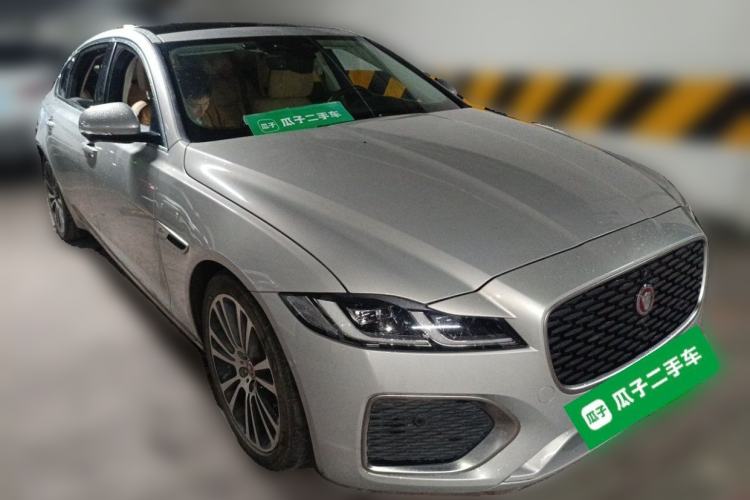 Used Jaguar XFL 2024 2.0T P250 Two-Wheel Drive Prestige Luxury Edition Front Right 45 Deg