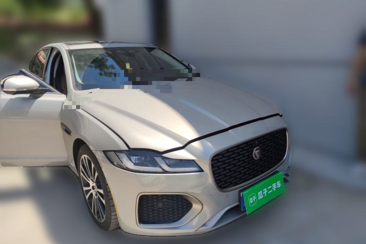 Used Jaguar XFL 2024 2.0T P250 Two-Wheel Drive Prestige Luxury Edition Front Right 45 Deg