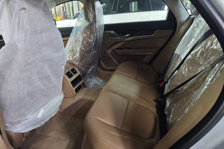 Used Jaguar XFL 2024 2.0T P250 Two-Wheel Drive Prestige Luxury Edition Interior 2