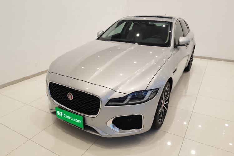 Jaguar XFL 2024 2.0T P250 Two-Wheel Drive Prestige Luxury Edition
