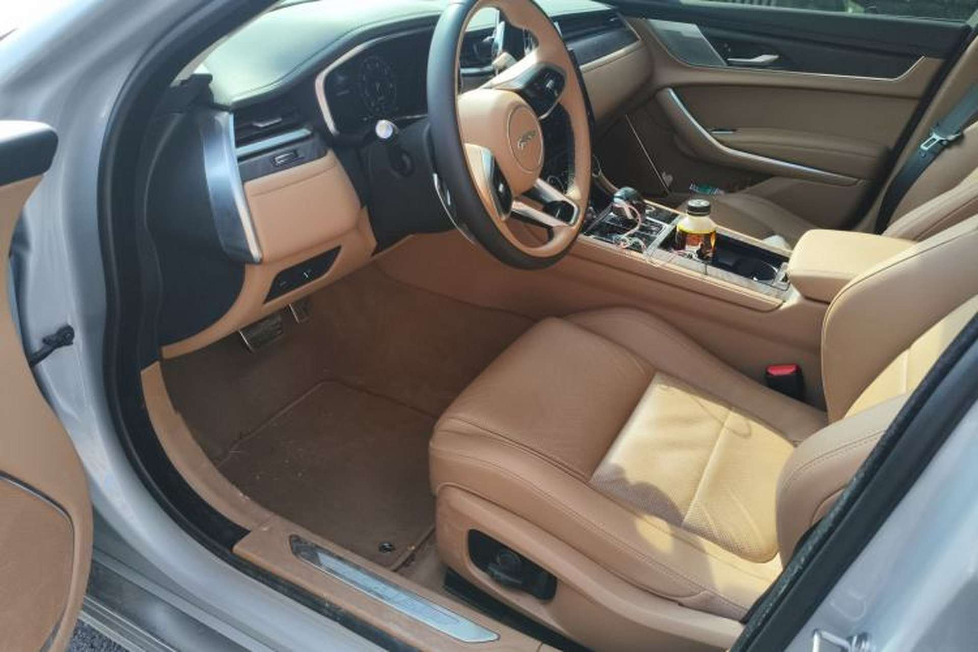 Used Jaguar XFL 2024 2.0T P250 Two-Wheel Drive Prestige Luxury Edition Left Front Seat