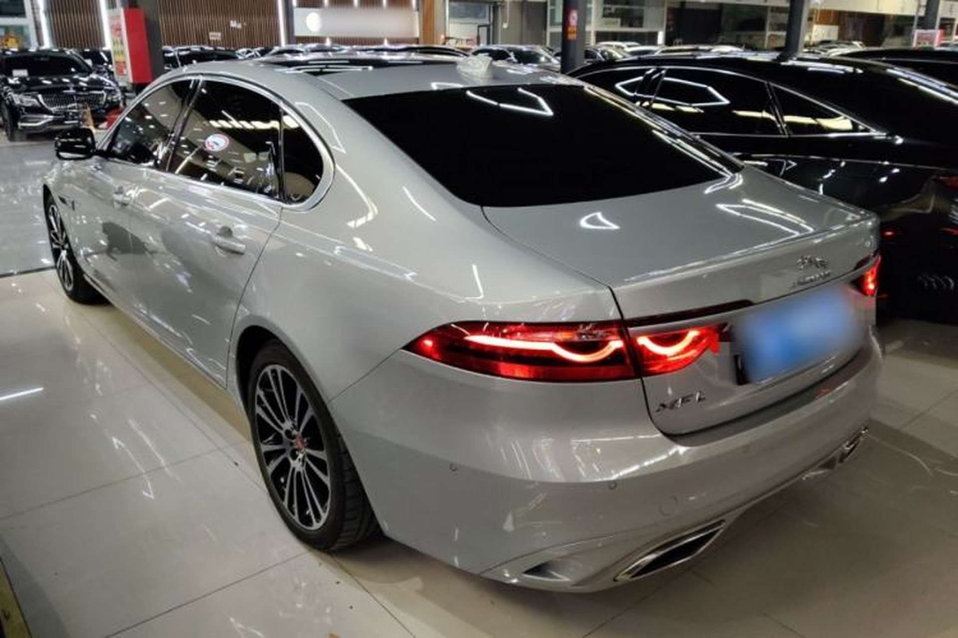 Used Jaguar XFL 2024 2.0T P250 Two-Wheel Drive Prestige Luxury Edition Rear Left 45 Deg