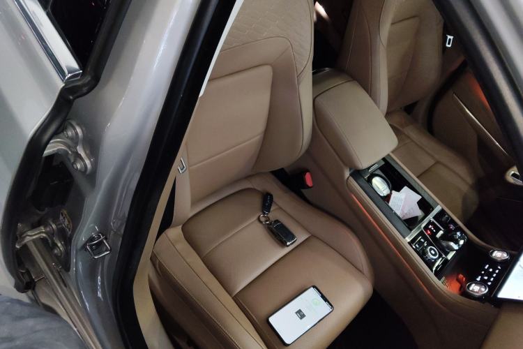 Used Jaguar XFL 2024 2.0T P250 Two-Wheel Drive Prestige Luxury Edition Right Front Seat