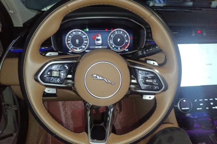 Used Jaguar XFL 2024 2.0T P250 Two-Wheel Drive Prestige Luxury Edition Steering Wheel