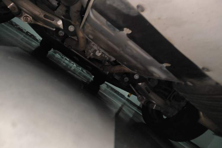 Used Jaguar XFL 2024 2.0T P250 Two-Wheel Drive Prestige Luxury Edition Chassis Rear