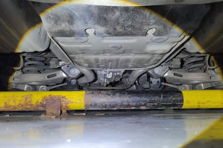 Used Jaguar XFL 2024 2.0T P250 Two-Wheel Drive Prestige Luxury Edition Chassis Rear