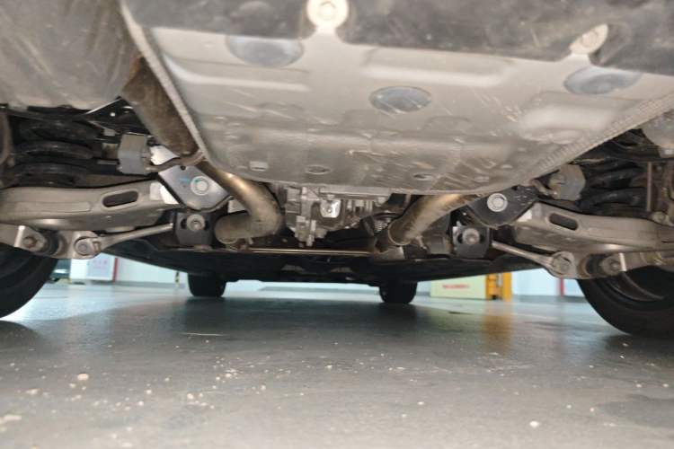 Used Jaguar XFL 2024 2.0T P250 Two-Wheel Drive Prestige Luxury Edition Chassis Rear