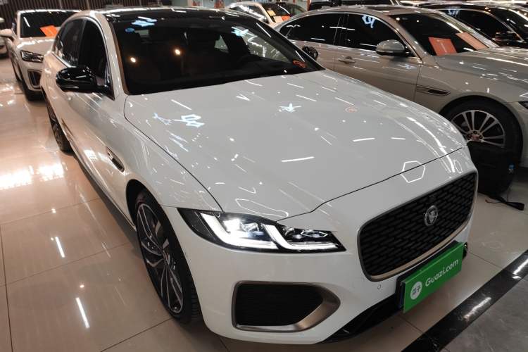 Used Jaguar XFL 2024 2.0T P300 Four-Wheel Drive Flagship Sport Gold Edition Exterior 1