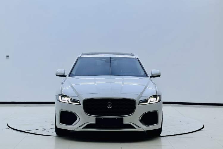 Used Jaguar XFL 2024 2.0T P250 Two-Wheel Drive Prestige Luxury Edition Exterior 1