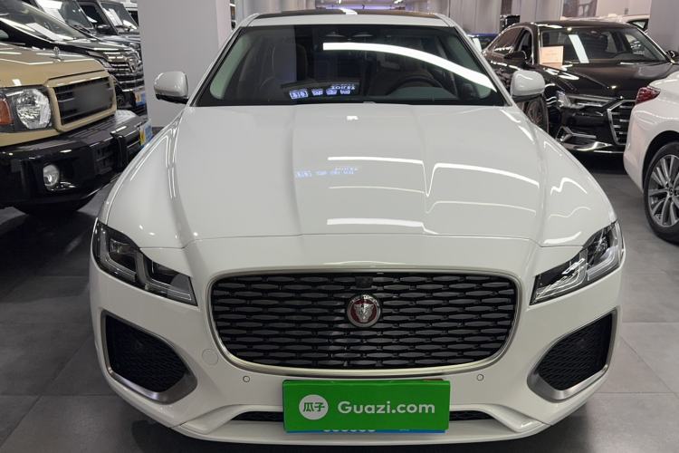 Used Jaguar XFL 2024 2.0T P250 Two-Wheel Drive Prestige Luxury Edition Exterior 2