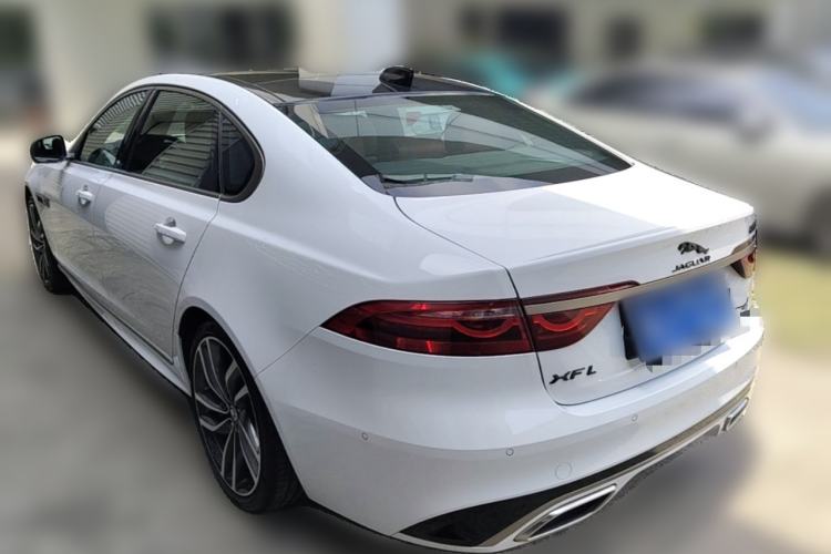 Used Jaguar XFL 2024 2.0T P300 Four-Wheel Drive Flagship Sport Gold Edition Exterior 2