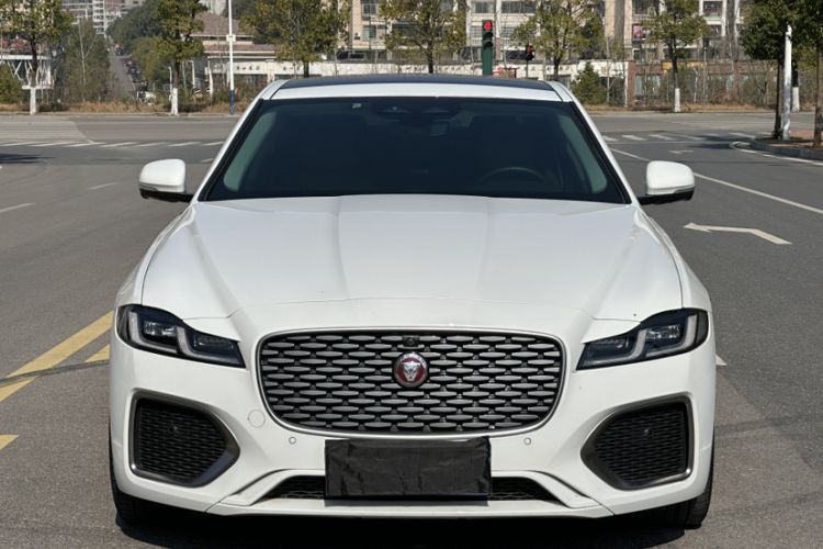 Used Jaguar XFL 2024 2.0T P250 Two-Wheel Drive Prestige Luxury Edition Exterior 3