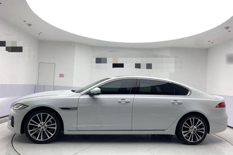Used Jaguar XFL 2024 2.0T P250 Two-Wheel Drive Prestige Luxury Edition Exterior 3