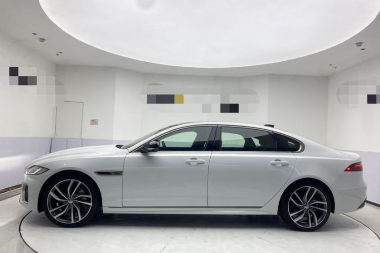 Used Jaguar XFL 2024 2.0T P300 Four-Wheel Drive Flagship Sport Gold Edition Exterior 3