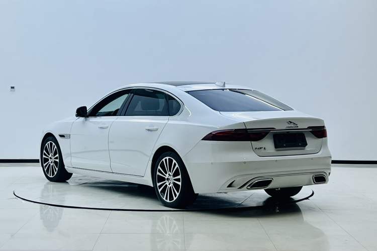 Used Jaguar XFL 2024 2.0T P250 Two-Wheel Drive Prestige Luxury Edition Exterior 3