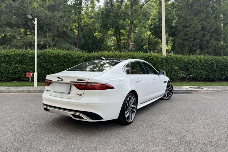 Used Jaguar XFL 2024 2.0T P300 Four-Wheel Drive Flagship Sport Gold Edition Exterior 4