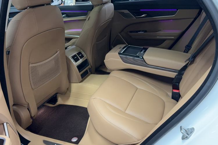 Used Jaguar XFL 2024 2.0T P250 Two-Wheel Drive Prestige Luxury Edition Exterior 6