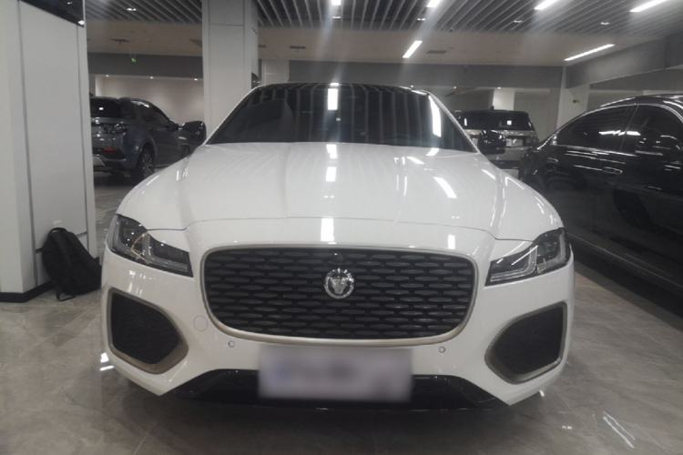 Used Jaguar XFL 2024 2.0T P300 Four-Wheel Drive Flagship Sport Gold Edition Front